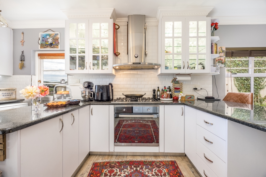 4 Bedroom Property for Sale in Van Riebeeckshof Western Cape